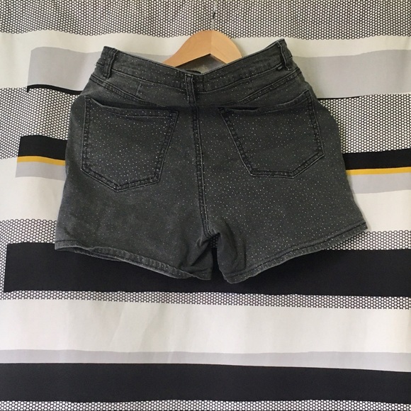 🟠2/$20 Obey High-waisted Polka Dot Denim Shorts (29) - Picture 2 of 6